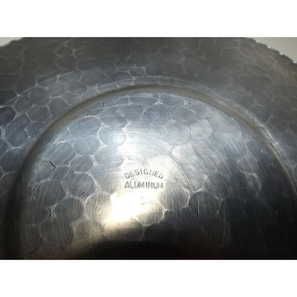 Designed Aluminum Round tray plate 12" floral bouquet pattern hammered Aluminum - Picture 4 of 4